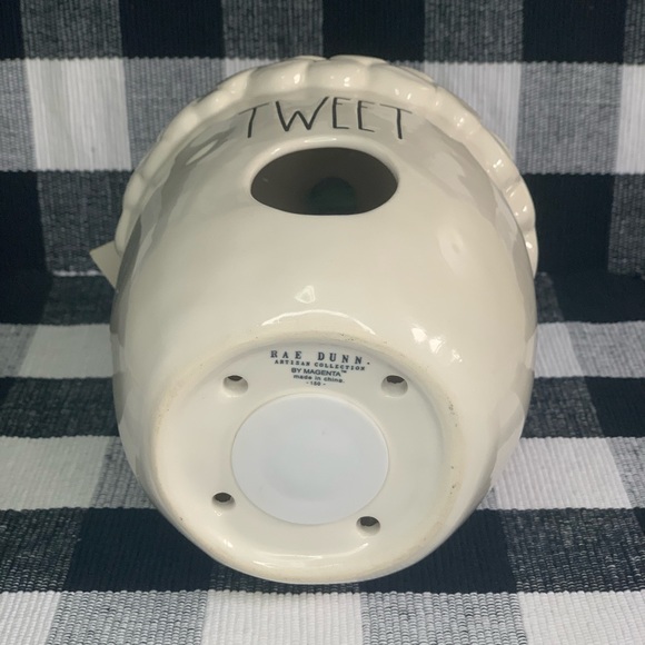 Rae Dunn “TWEET” Birdhouses Acorn. - Picture 4 of 5